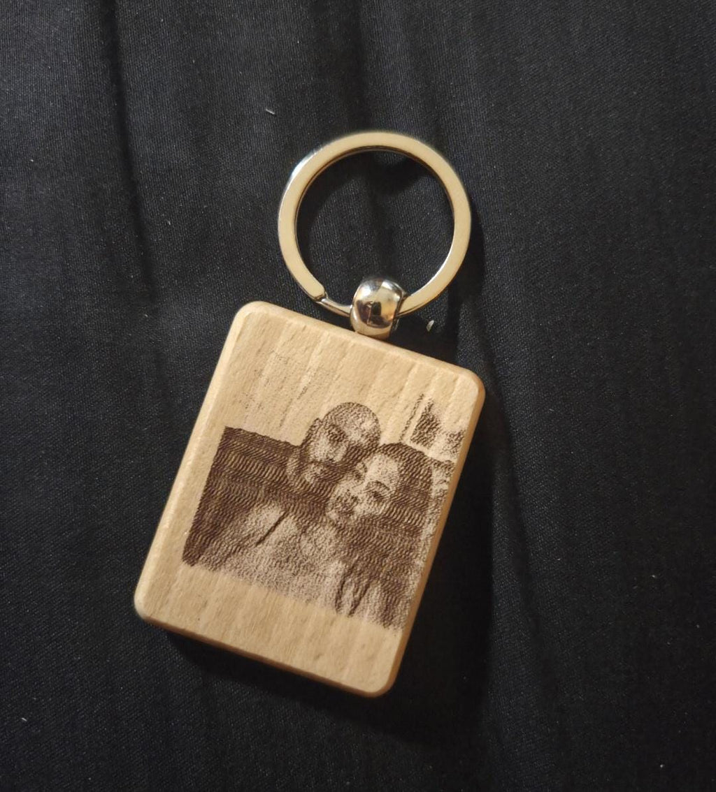 Personalized Wooden Photo Keychain: Custom Engraved Memorial Keepsake